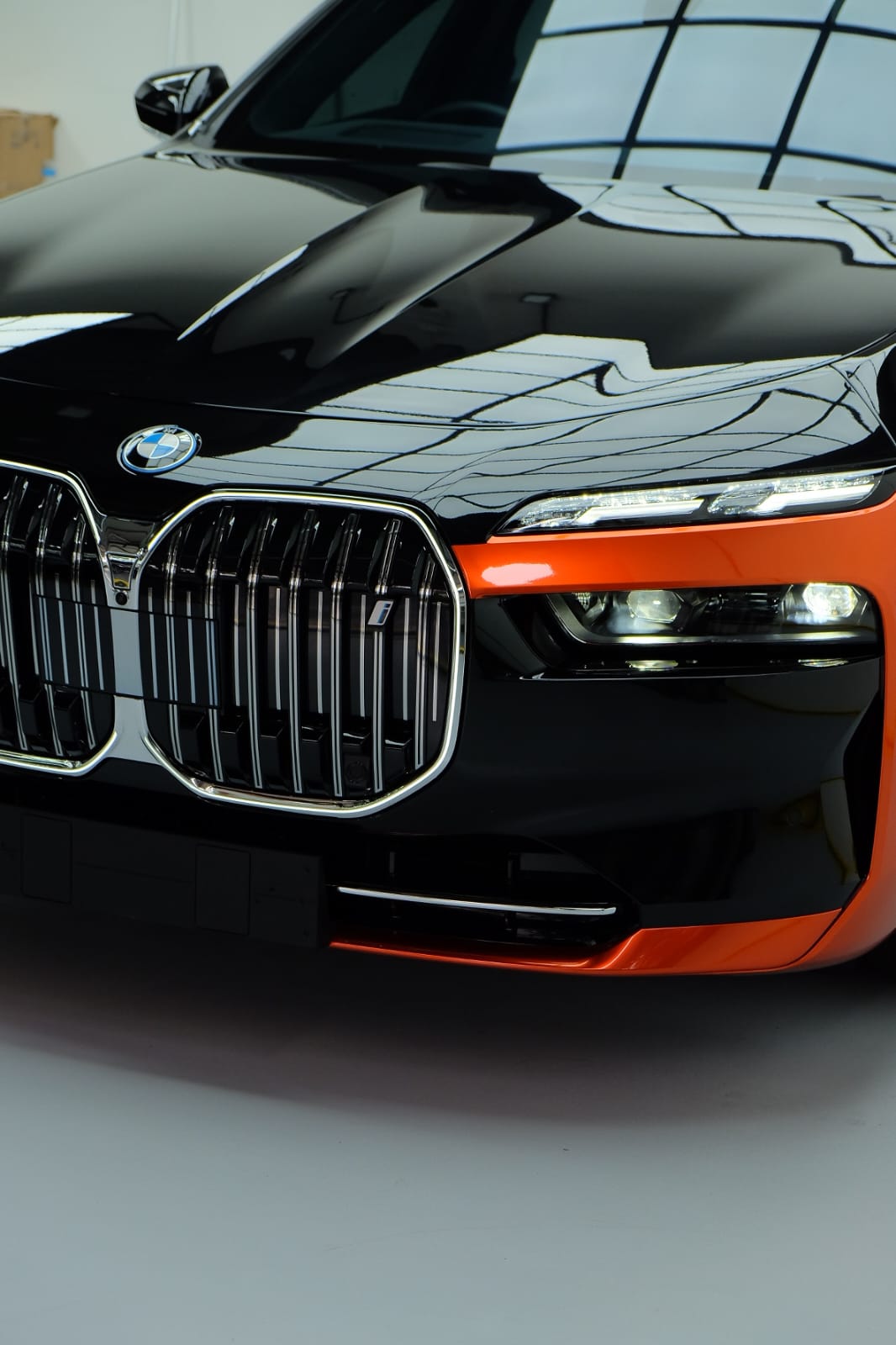 BMW i7